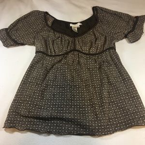 Brown baby doll blouse with piping